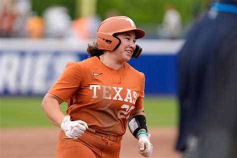 texas vs oklahoma record.